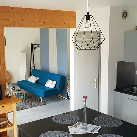 50m Du Apartment *